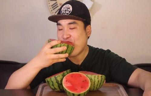 镇平网红吃瓜事件真相揭秘 第2张 镇平网红吃瓜事件真相揭秘 第2张