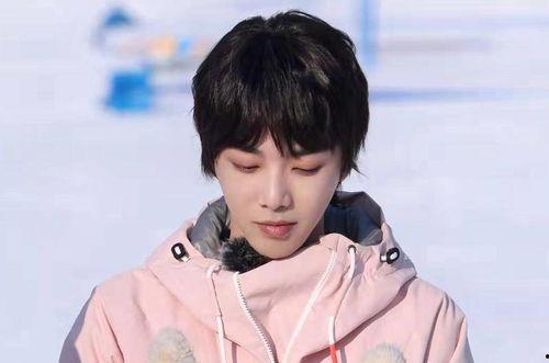 圈内人爆料鹿晗的关系,圈内人爆料背后的故事