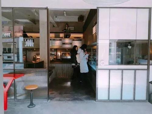 网红甜品店爆料视频,爆款甜品背后的制作秘密  第3张